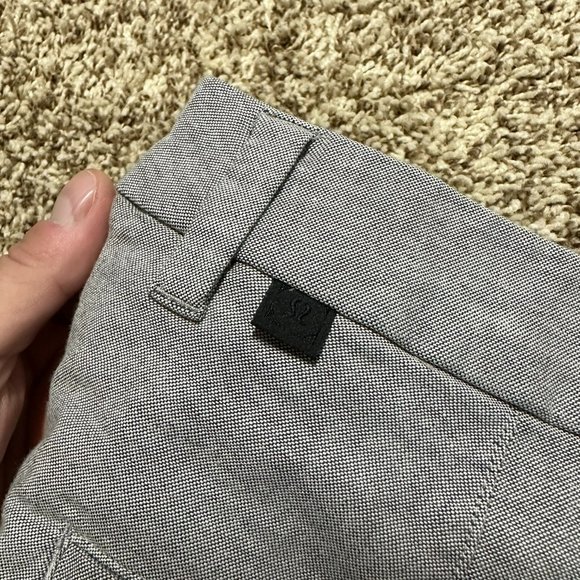 Lululemon Blue/Gray Commission Casual Shorts, Size Medium (Waist 34) - Picture 4 of 4